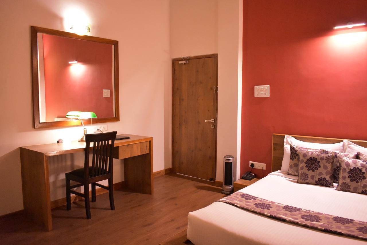 Kaizun Bed Breakfast Шиллонг Экстерьер фото