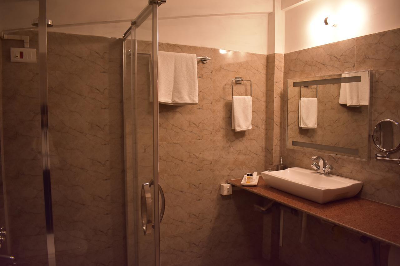 Kaizun Bed Breakfast Шиллонг Экстерьер фото