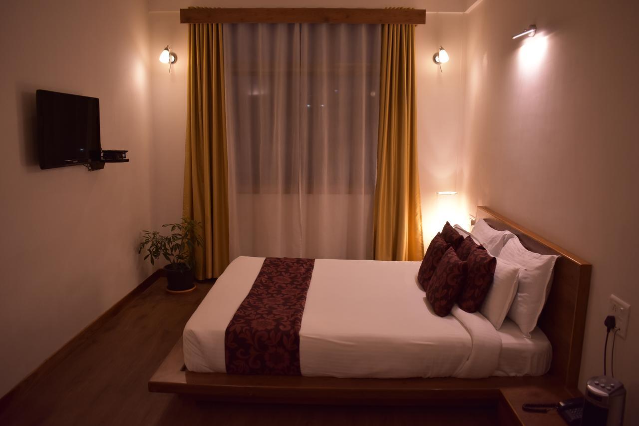 Kaizun Bed Breakfast Шиллонг Экстерьер фото
